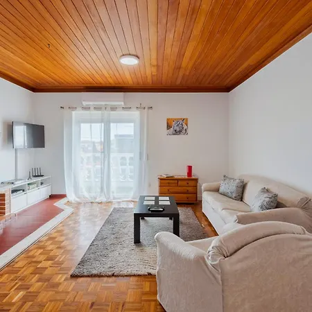Daire Perspetiva Apartment, By Match Azeitao