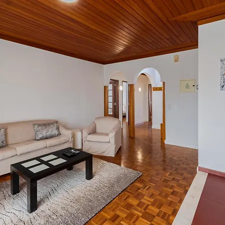 Perspetiva Apartment, By Match * Azeitao